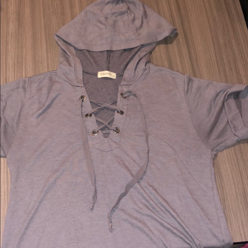 Short sleeve shirt with hoodie